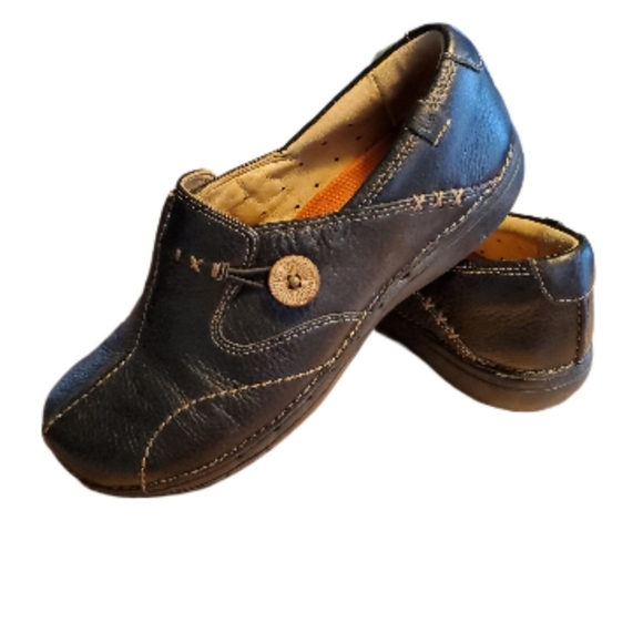Clarks Unstructured Slip Ons Size 6 - Picture 2 of 5